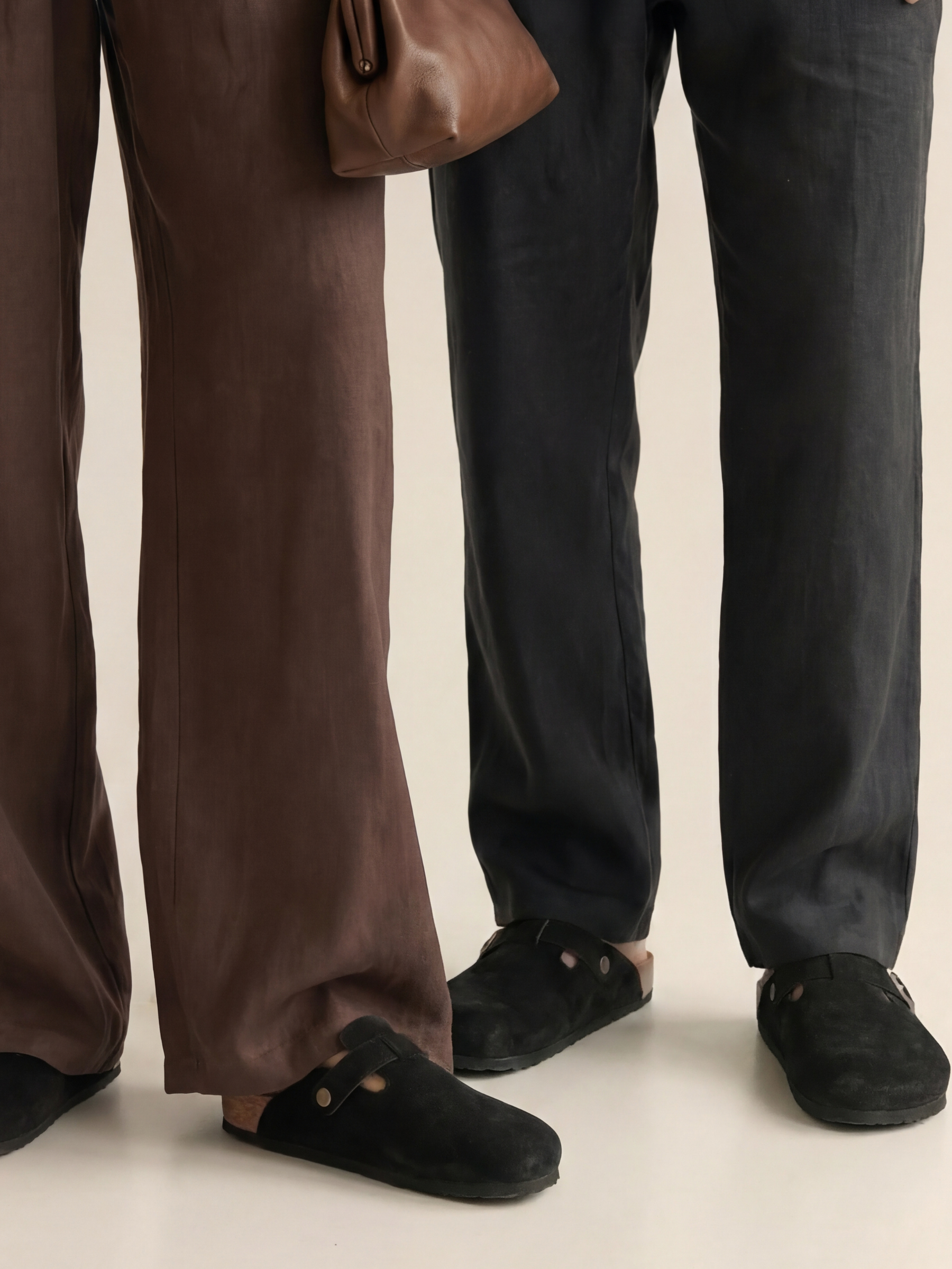 NOIR BLACK CORK CLOGS